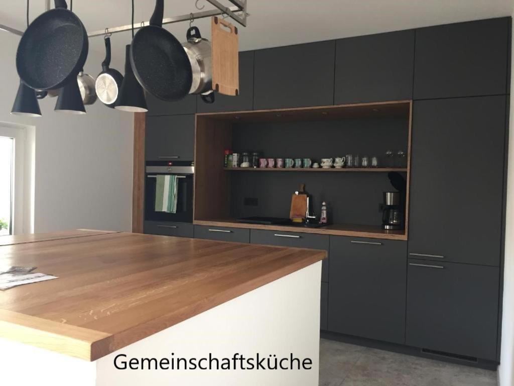 Отель Bei Meyers Schlafen & Feiern Bohlen  Экстерьер фото